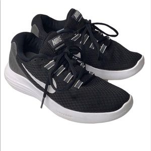 Nike Lunarconverge Lunarlon black & white sneakers size 6 EUC
